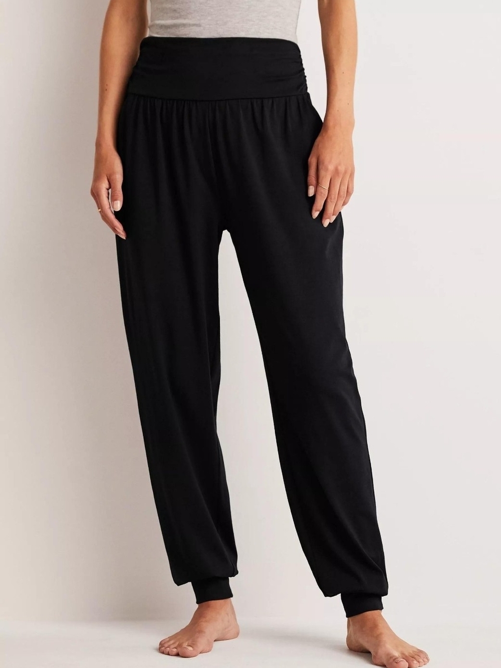 Beyond Yoga Black Modal Harem Jogger Lounge Yoga Pants Pockets Size Small